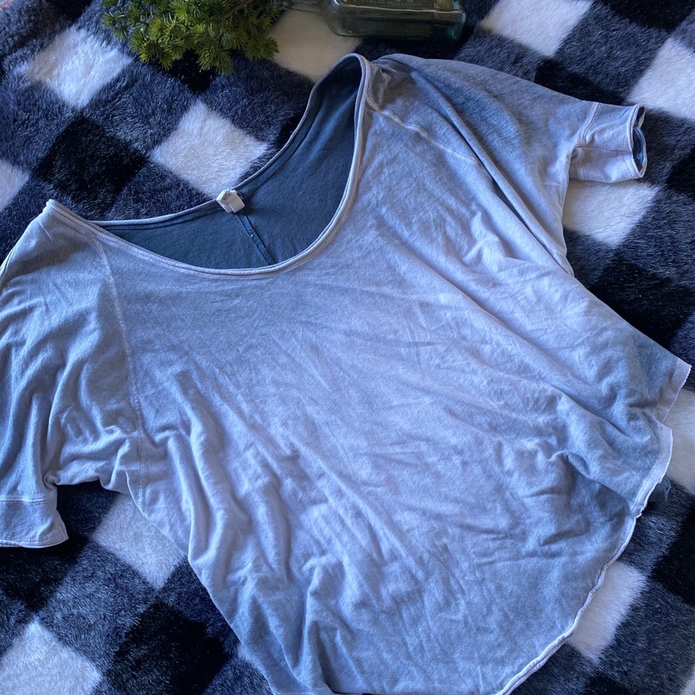 Free People 💙 Off shoulder tee